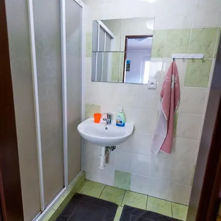 Pension Hejnice בית הארחה 3*